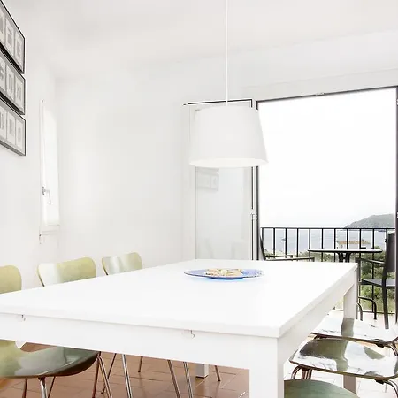 Tranquilo Apartamento Con Espectaculares Vistas De Apartamento Cadaqués